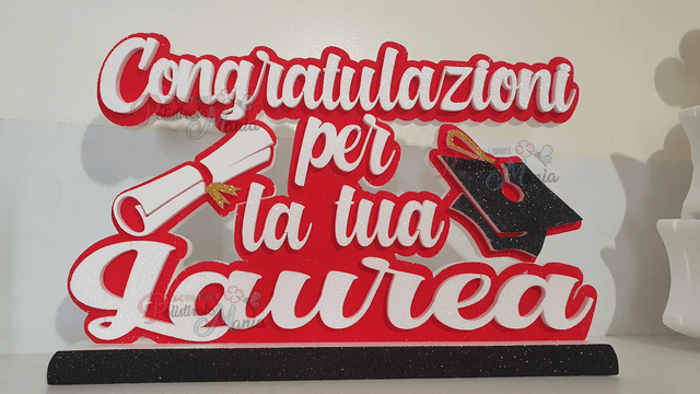 SCRITTA congratulazioni per la tua laurea